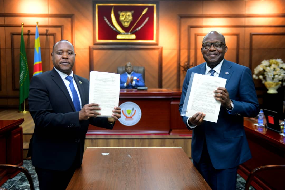 Signature de l’accord portant statut de la force régionale de la CAE pour la paix dans l’est de la RDC