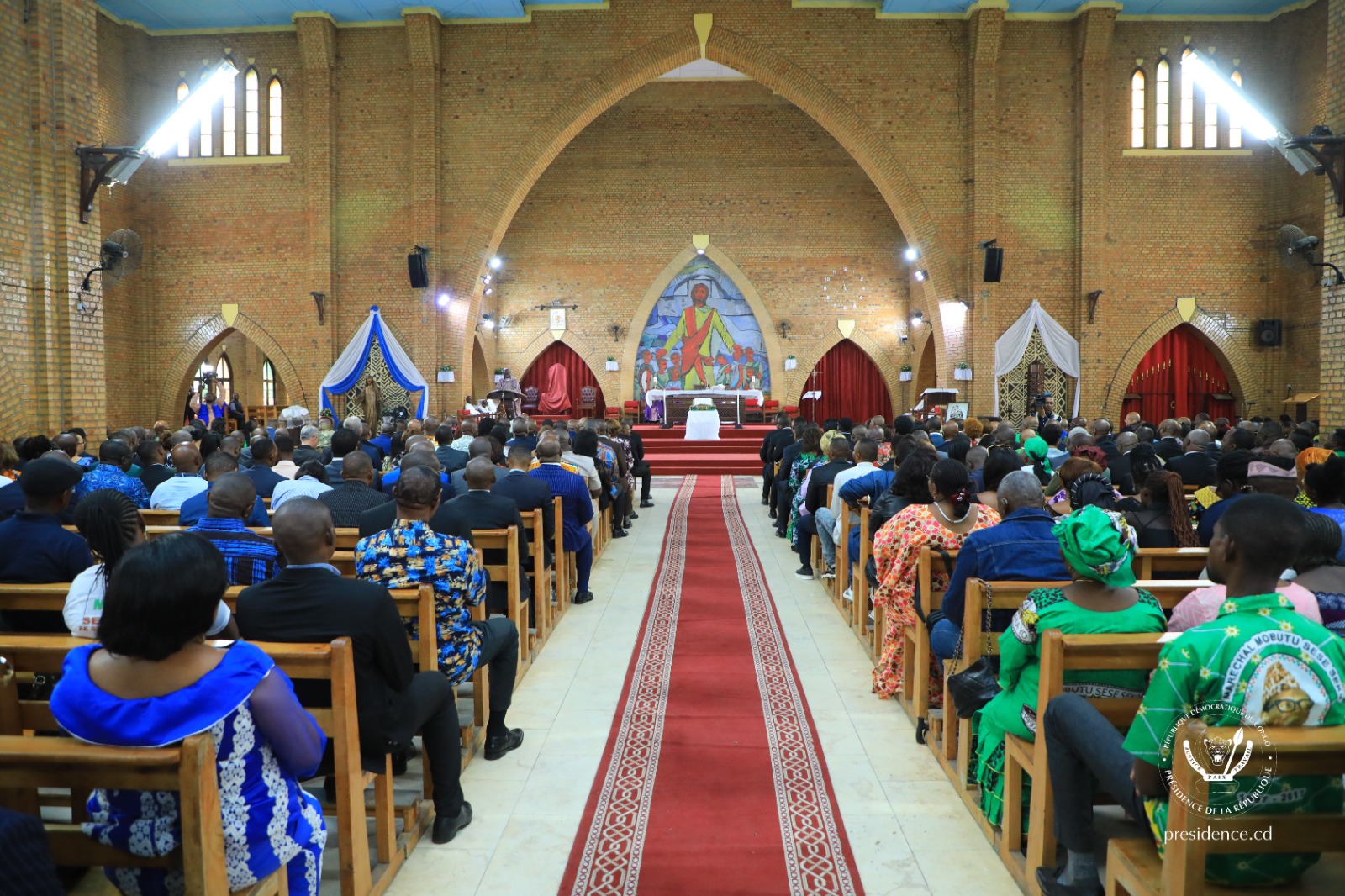 LE PRÉSIDENT FÉLIX TSHISEKEDI A HONORÉ LA MÉMOIRE DU MARÉCHAL MOBUTU ...
